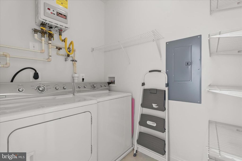 Image 36 of property listing at 311 TIREE CT #202, Abingdon, MD 21009