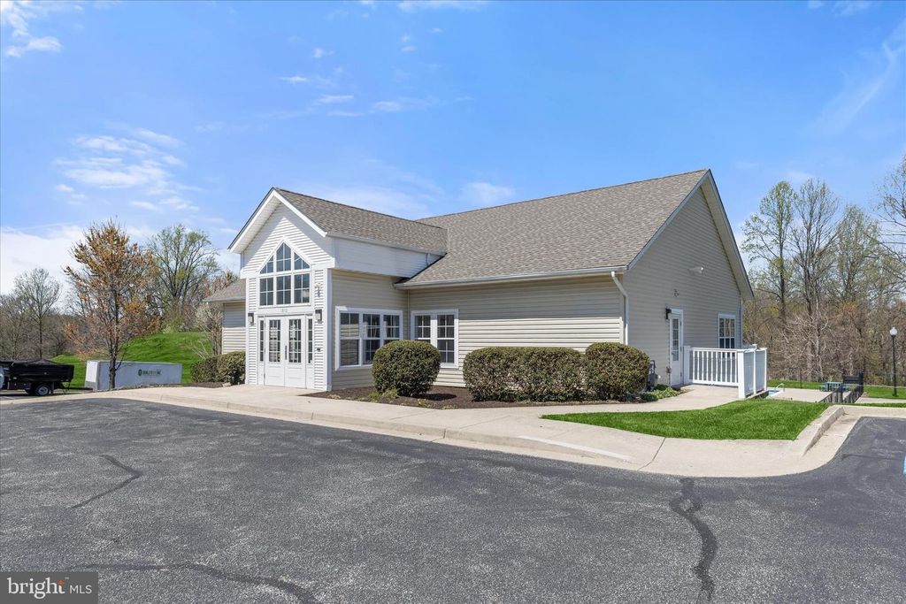 Image 39 of property listing at 311 TIREE CT #202, Abingdon, MD 21009