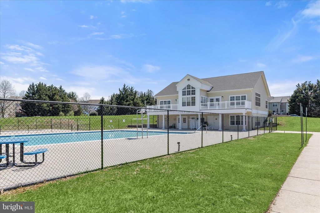 Image 40 of property listing at 311 TIREE CT #202, Abingdon, MD 21009