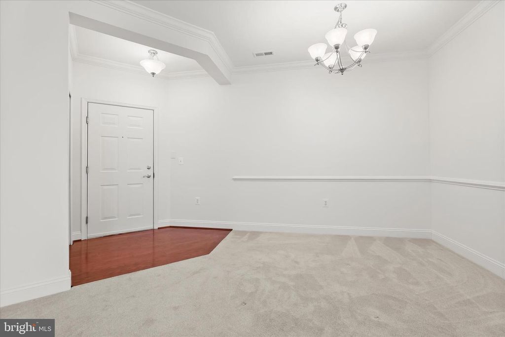 Image 5 of property listing at 311 TIREE CT #202, Abingdon, MD 21009