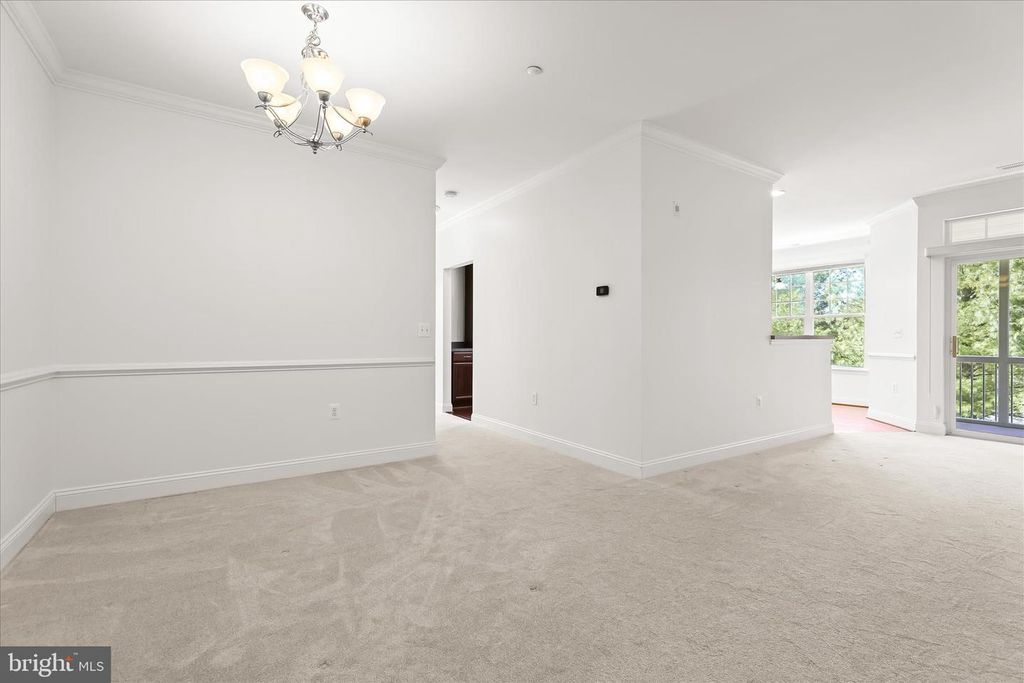 Image 6 of property listing at 311 TIREE CT #202, Abingdon, MD 21009