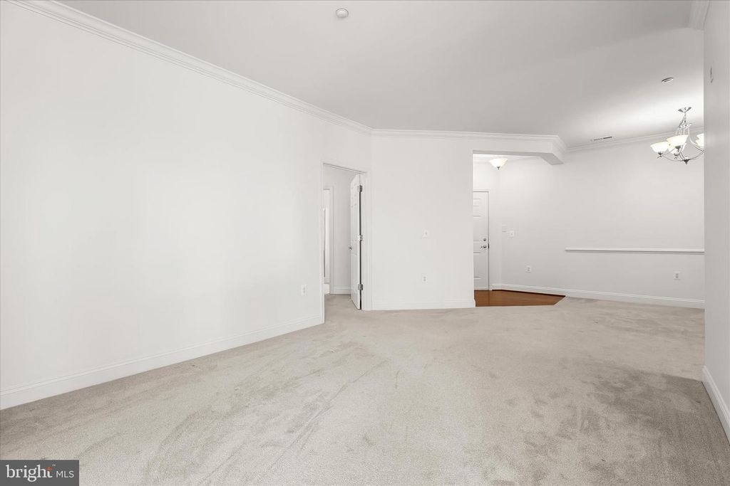 Image 7 of property listing at 311 TIREE CT #202, Abingdon, MD 21009