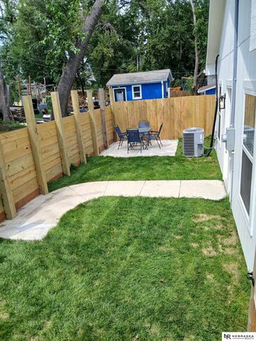 2730 S 12th Street, Omaha, NE 68108