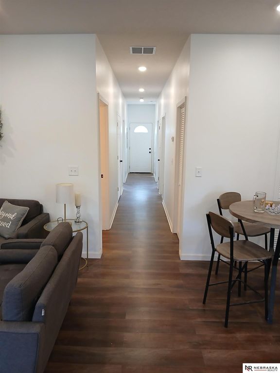 2730 S 12th Street, Omaha, NE 68108