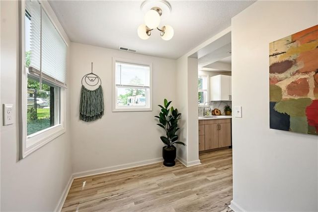 505 E 82ND Street, Kansas City, MO 64131