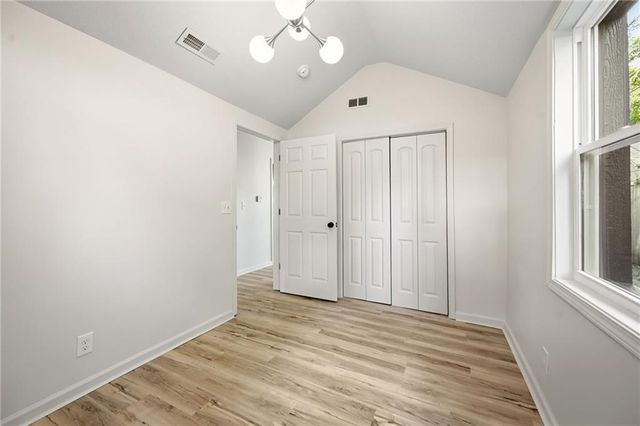 505 E 82ND Street, Kansas City, MO 64131