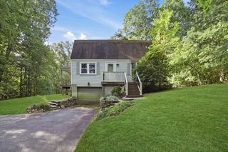 100 Purgatory Rd, Sutton, MA 01590
