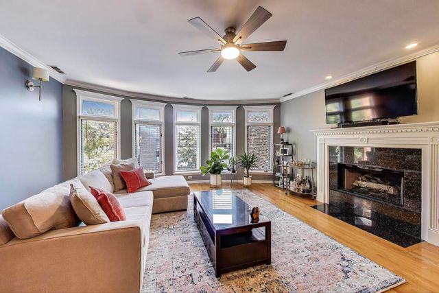 1012 N Wood Street 2, Chicago, IL 60622