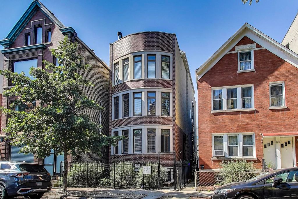 1012 N Wood Street 2, Chicago, IL 60622