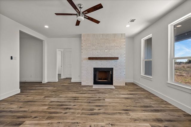 3232 Willow Road, Celeste, TX 75423