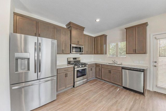 115 Silver Sky Court, Conroe, TX 77304