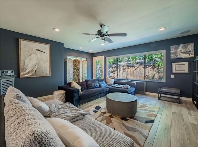 3010 Conway Street, Houston, TX 77025