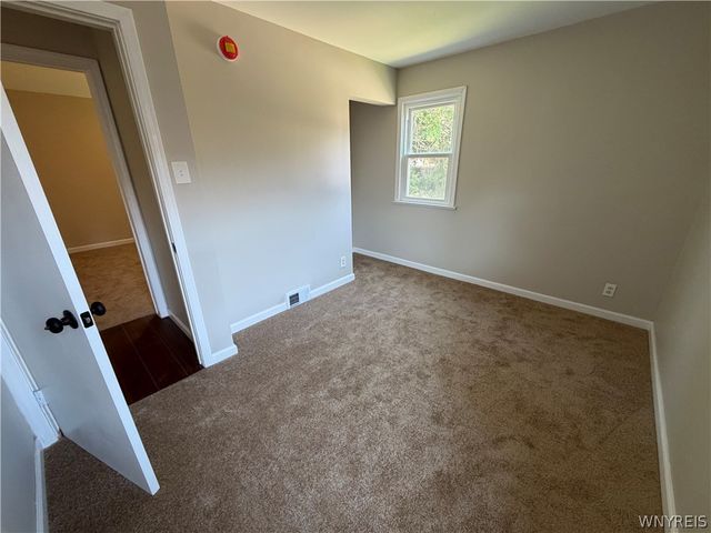 657 72nd Street, Niagara Falls, NY 14304