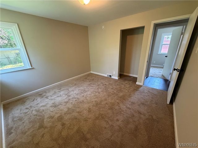 657 72nd Street, Niagara Falls, NY 14304