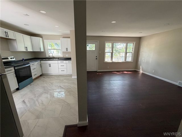 657 72nd Street, Niagara Falls, NY 14304
