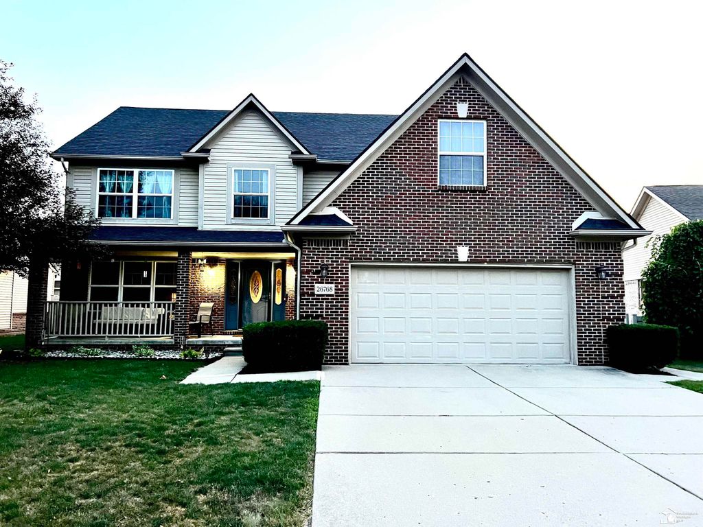 26768 Pepperwood Drive, Woodhaven, MI 48183