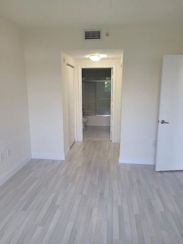 2775 NE 187th Street, Miami, FL 33180