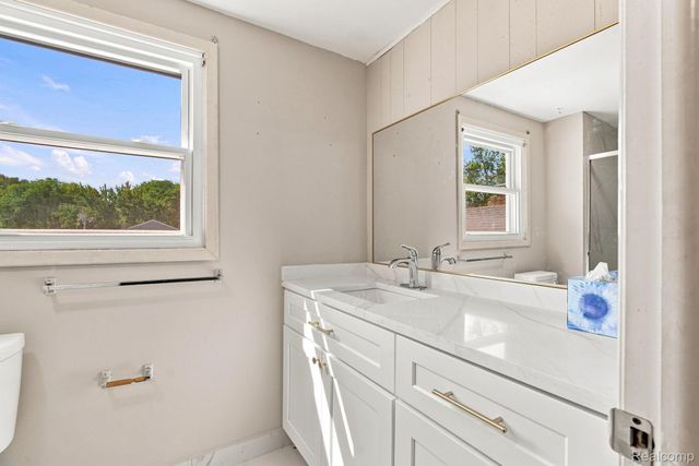 4856 Danbury Drive, Troy, MI 48085