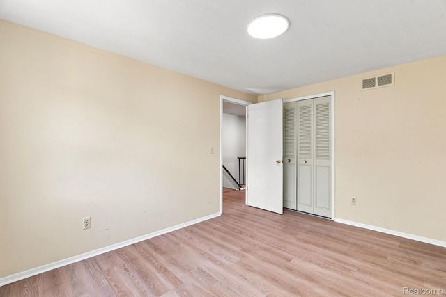4856 Danbury Drive, Troy, MI 48085