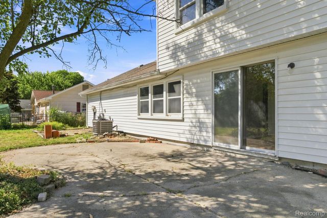 4856 Danbury Drive, Troy, MI 48085