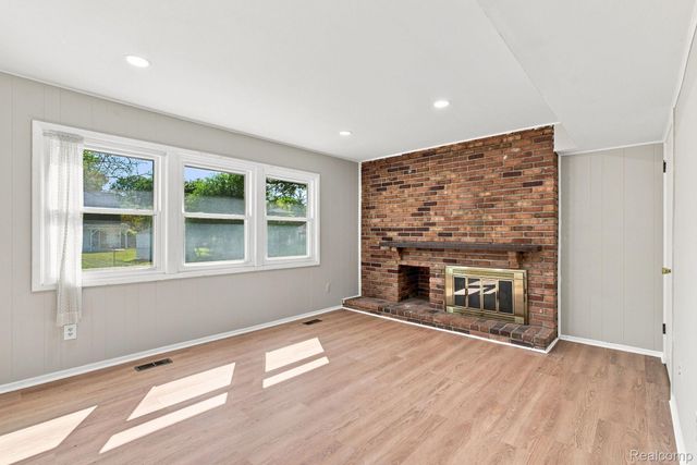 4856 Danbury Drive, Troy, MI 48085