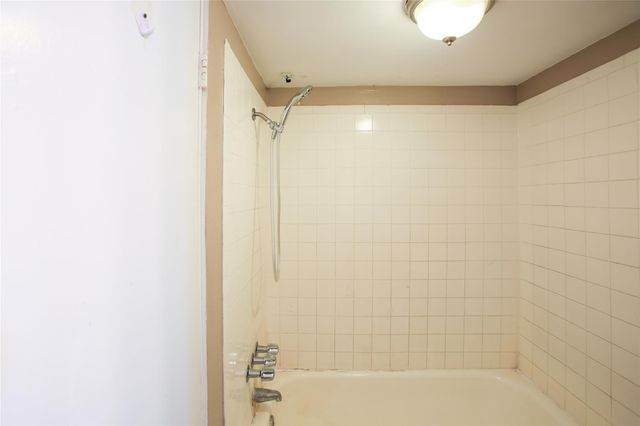 9406 Grannis Street D, Houston, TX 77075