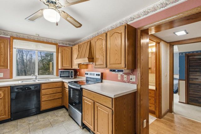 1135 County Road K, Wisconsin Dells, WI 53965