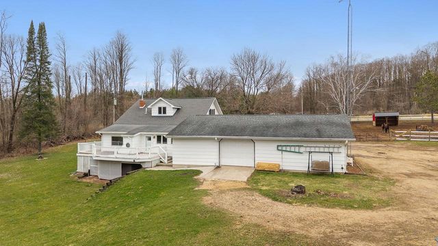 1135 County Road K, Wisconsin Dells, WI 53965