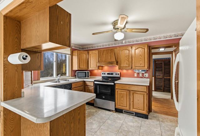 1135 County Road K, Wisconsin Dells, WI 53965