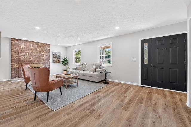 353 Florence Drive, Pickerington, OH 43147