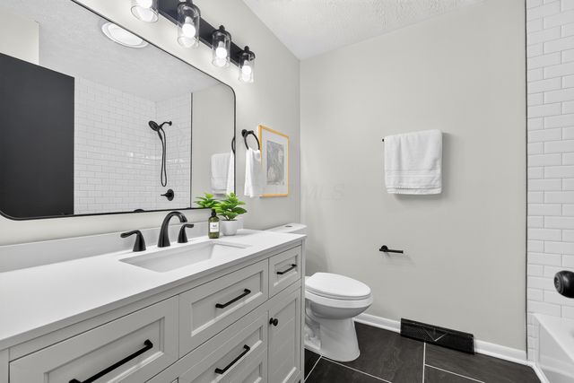 353 Florence Drive, Pickerington, OH 43147