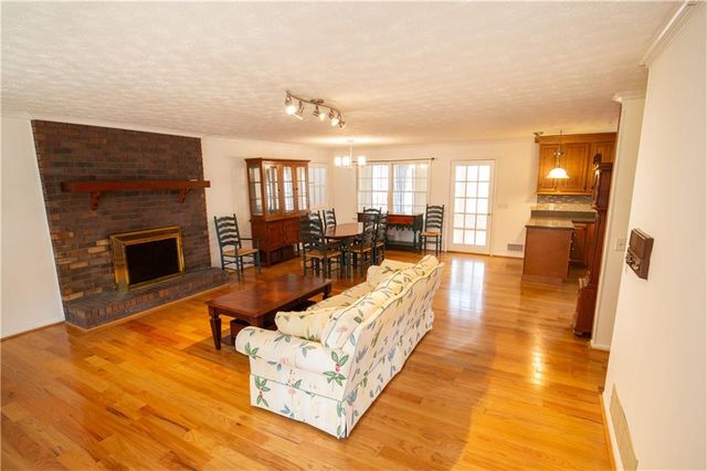 2787 E Paulding Drive E, Dallas, GA 30157