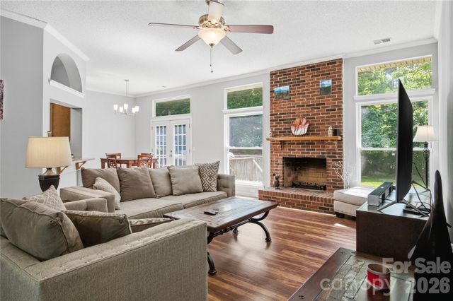 1814 Golden Heights Court, Charlotte, NC 28214