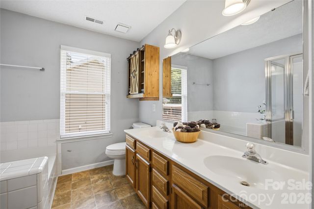 1814 Golden Heights Court, Charlotte, NC 28214
