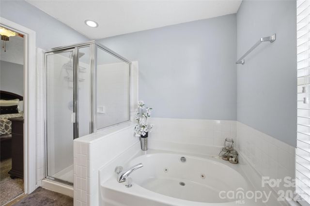 1814 Golden Heights Court, Charlotte, NC 28214