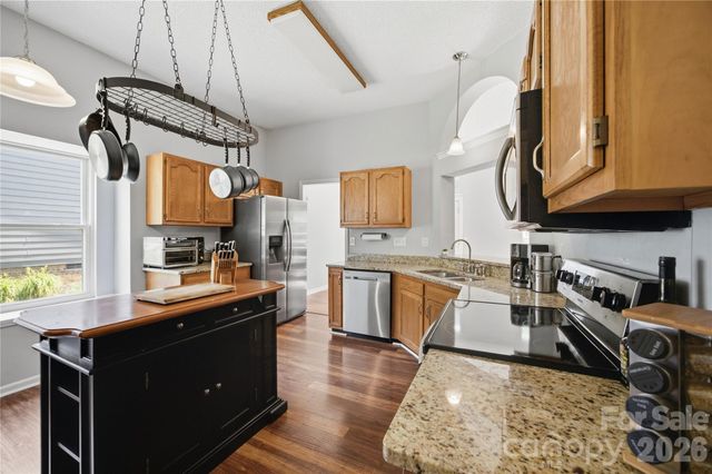 1814 Golden Heights Court, Charlotte, NC 28214