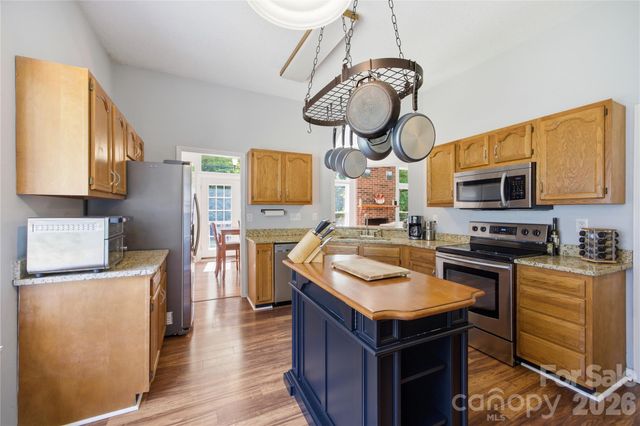 1814 Golden Heights Court, Charlotte, NC 28214