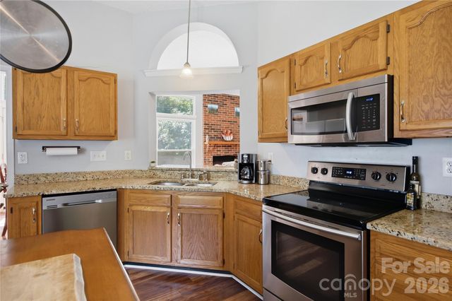 1814 Golden Heights Court, Charlotte, NC 28214
