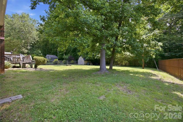 1814 Golden Heights Court, Charlotte, NC 28214