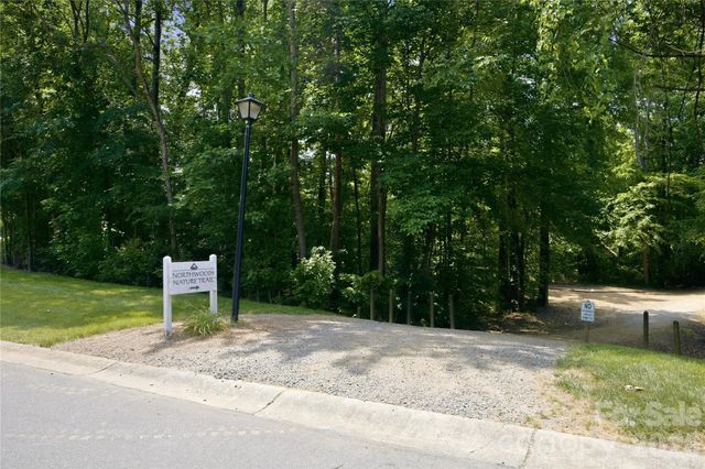 1814 Golden Heights Court, Charlotte, NC 28214