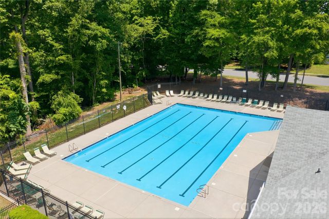 1814 Golden Heights Court, Charlotte, NC 28214