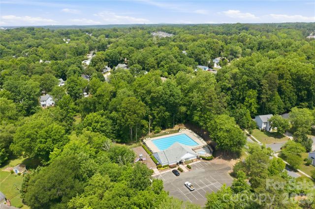 1814 Golden Heights Court, Charlotte, NC 28214