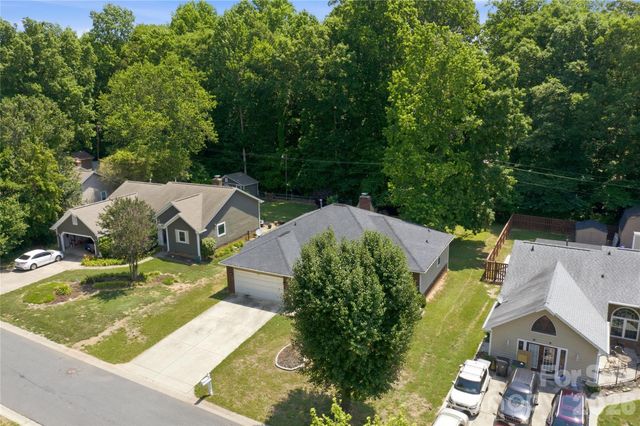 1814 Golden Heights Court, Charlotte, NC 28214
