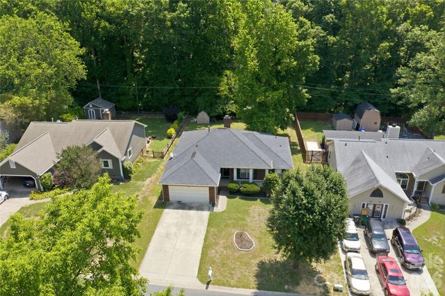 1814 Golden Heights Court, Charlotte, NC 28214