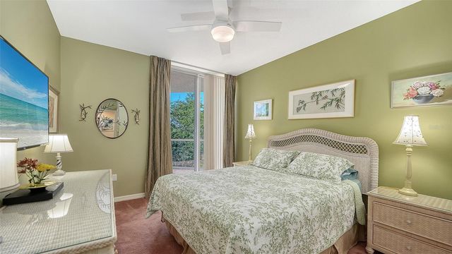 1800 BENJAMIN FRANKLIN DRIVE B207, Sarasota, FL 34236