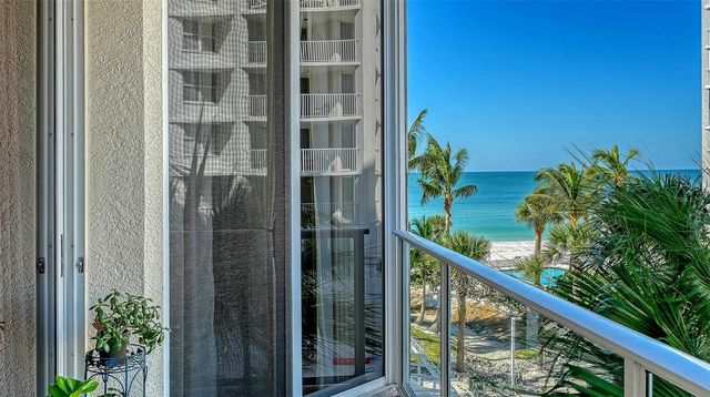 1800 BENJAMIN FRANKLIN DRIVE B207, Sarasota, FL 34236