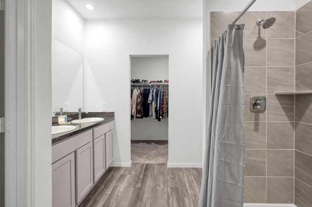 12818 Sunny Pass, Willis, TX 77318