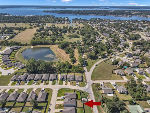 12818 Sunny Pass, Willis, TX 77318