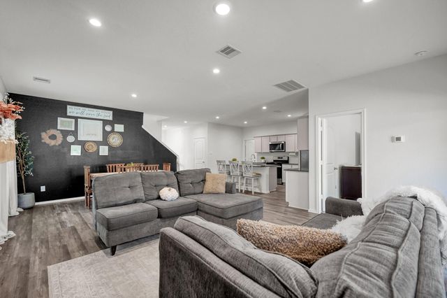 12818 Sunny Pass, Willis, TX 77318