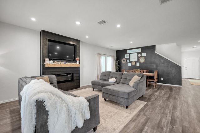 12818 Sunny Pass, Willis, TX 77318